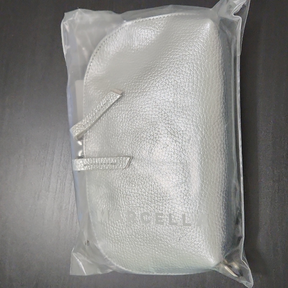 🆕️ Marcella Jaime Leather Pouch Silver Pebble